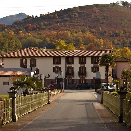 Hotel Urgain Oronoz-Mugaire Zewnętrze zdjęcie