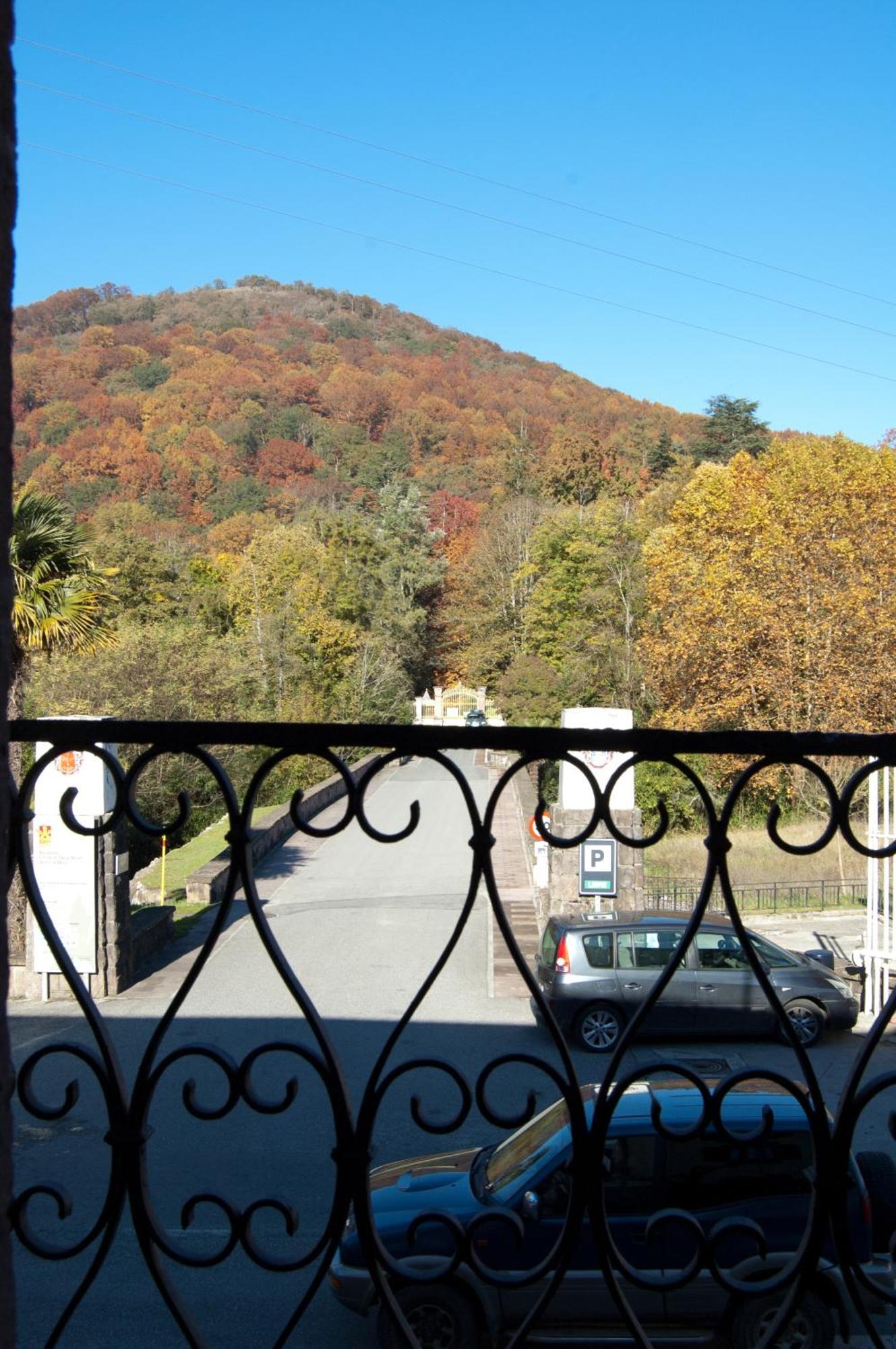Hotel Urgain Oronoz-Mugaire Zewnętrze zdjęcie