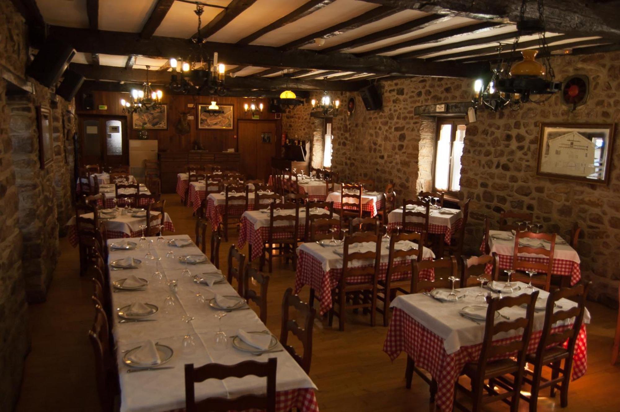 Hotel Urgain Oronoz-Mugaire Zewnętrze zdjęcie