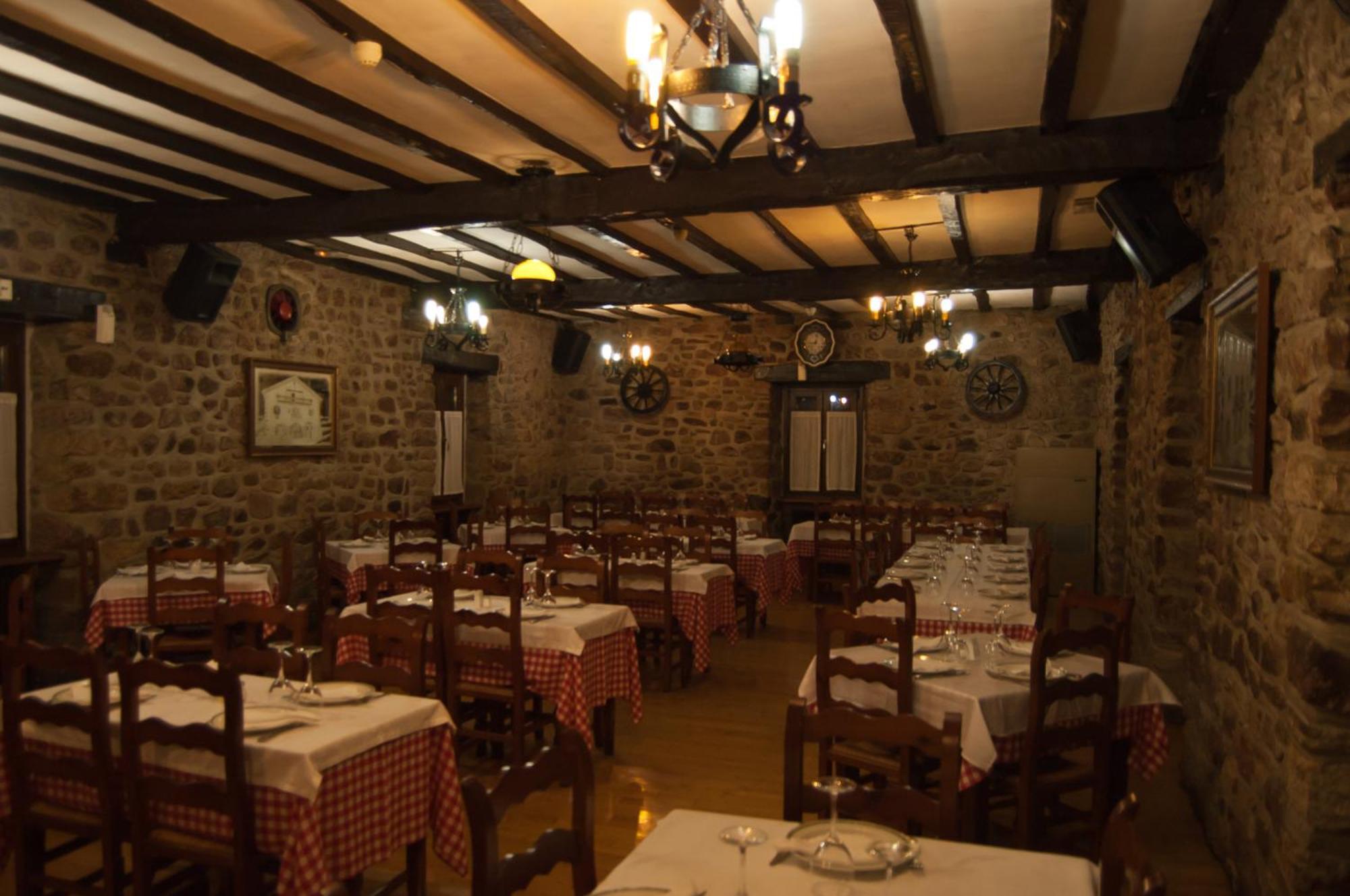 Hotel Urgain Oronoz-Mugaire Zewnętrze zdjęcie