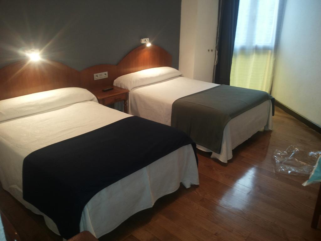 Hotel Urgain Oronoz-Mugaire Zewnętrze zdjęcie